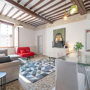  Appartamento Urban Center Italia